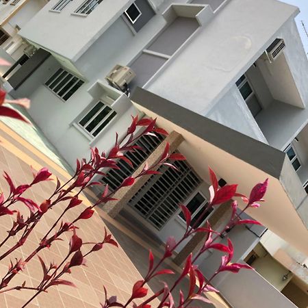 D'House Apartment Ipoh Bagian luar foto